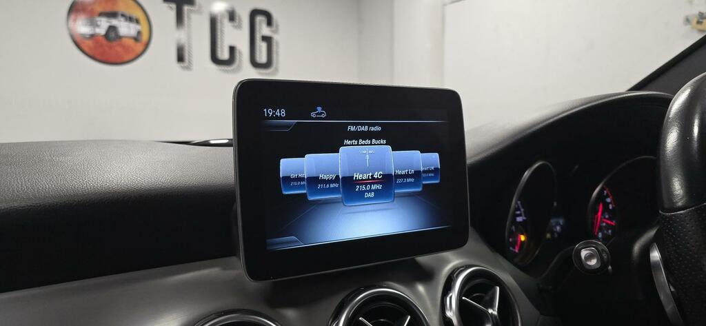 Mercedes-Benz GLA Class 180 Urban Edition Suv Euro 6 S Grey #20