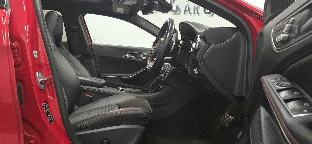 Mercedes-Benz GLA Class 180 Urban Edition Suv Euro 6 S Grey #14