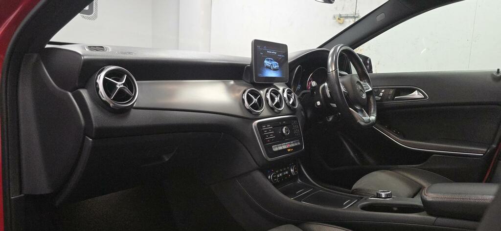 Mercedes-Benz GLA Class 180 Urban Edition Suv Euro 6 S Grey #17