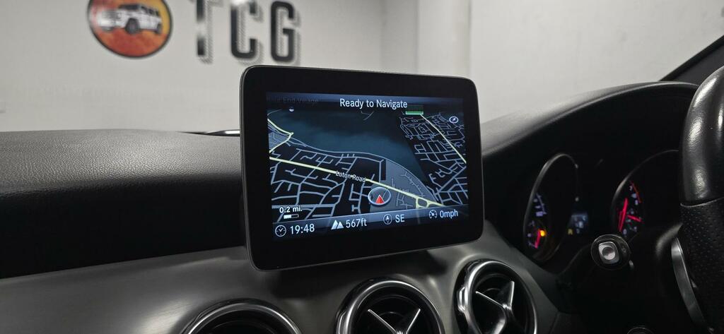 Mercedes-Benz GLA Class 180 Urban Edition Suv Euro 6 S Grey #19