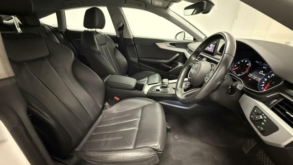 Audi A5 Sport White #6
