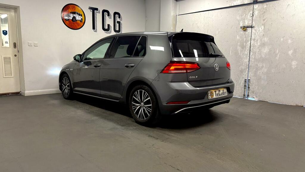 Volkswagen Golf Se Black #2
