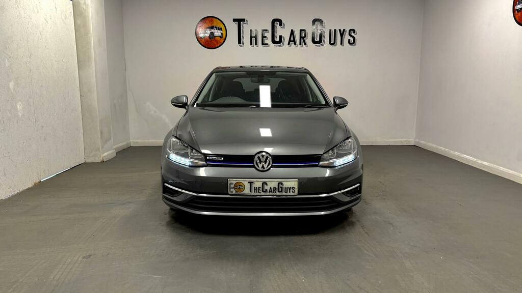 Volkswagen Golf Se Black #3