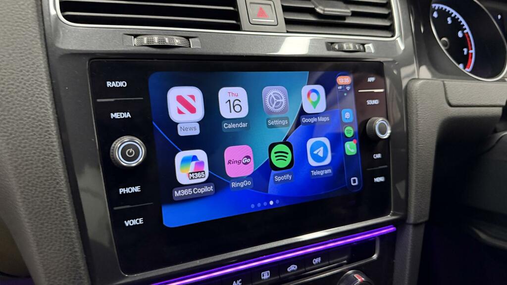 Volkswagen Golf Se Black #13