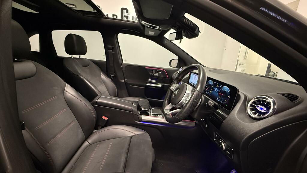 Mercedes-Benz B Class Mpv Red #10