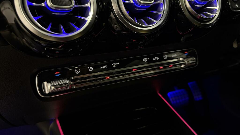Mercedes-Benz B Class Mpv Red #22