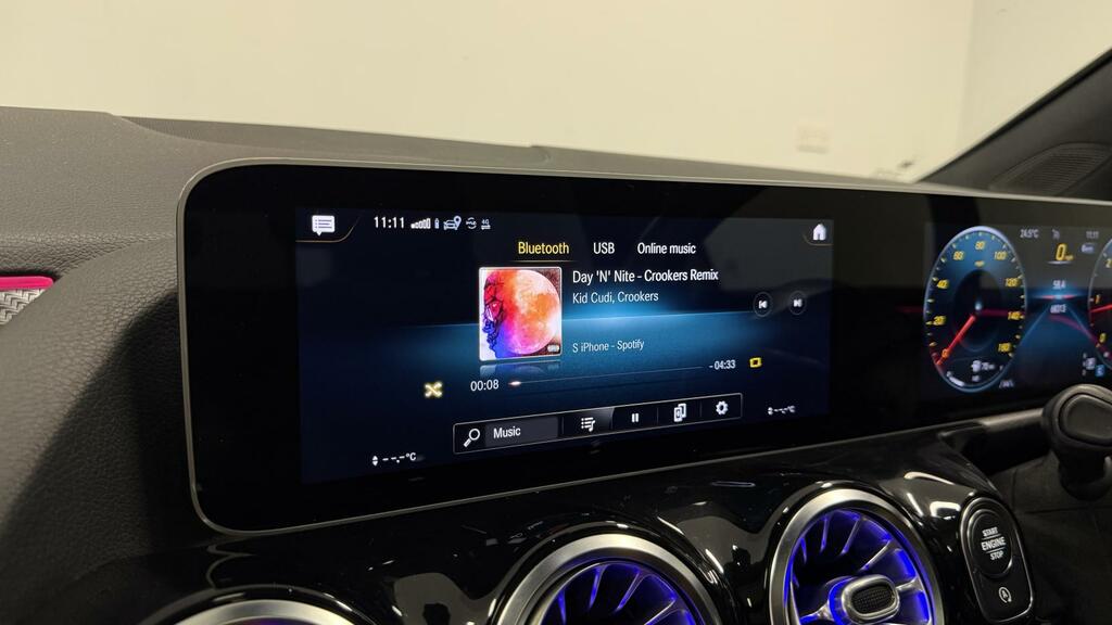 Mercedes-Benz B Class Mpv Red #17