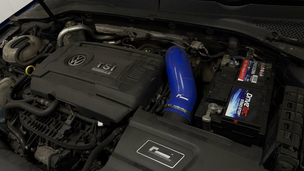 Volkswagen Golf R Blue #4