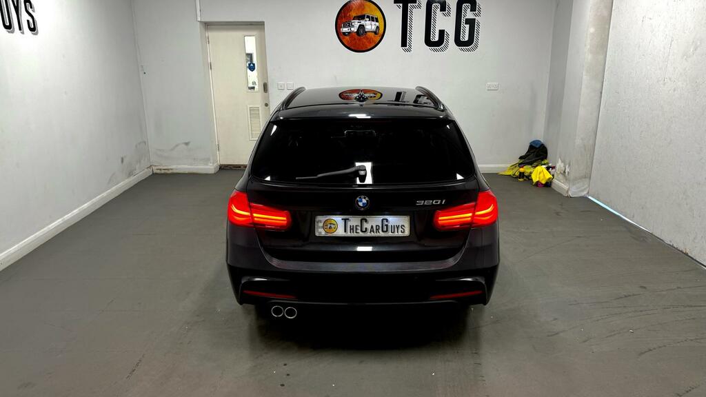 BMW 3 Series 320D M Sport Shadow Edition Step #28