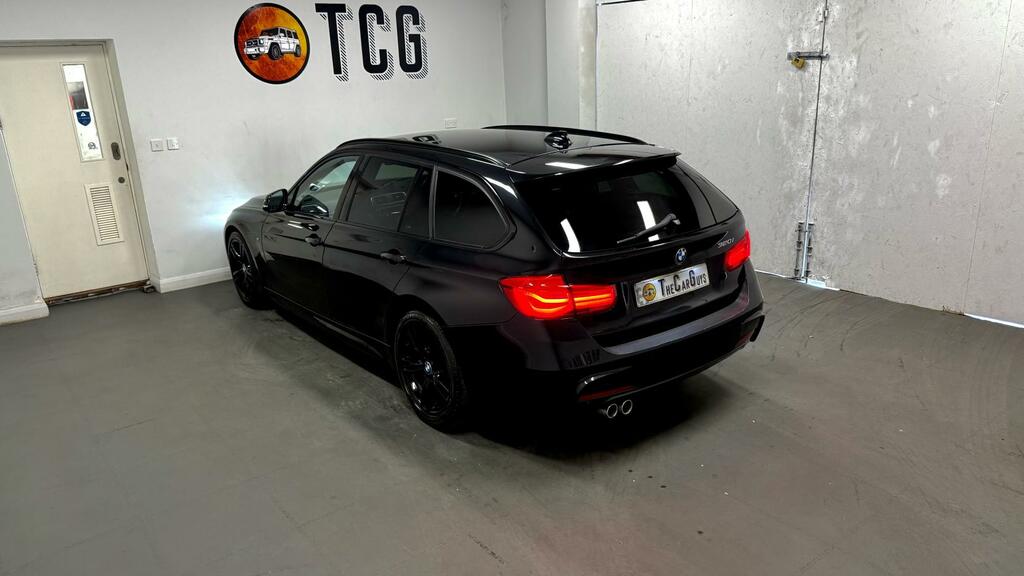 BMW 3 Series 320D M Sport Shadow Edition Step #26