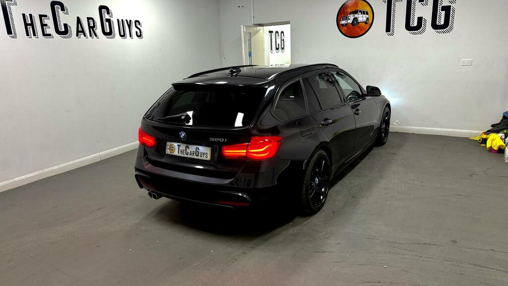 BMW 3 Series 320D M Sport Shadow Edition Step #30