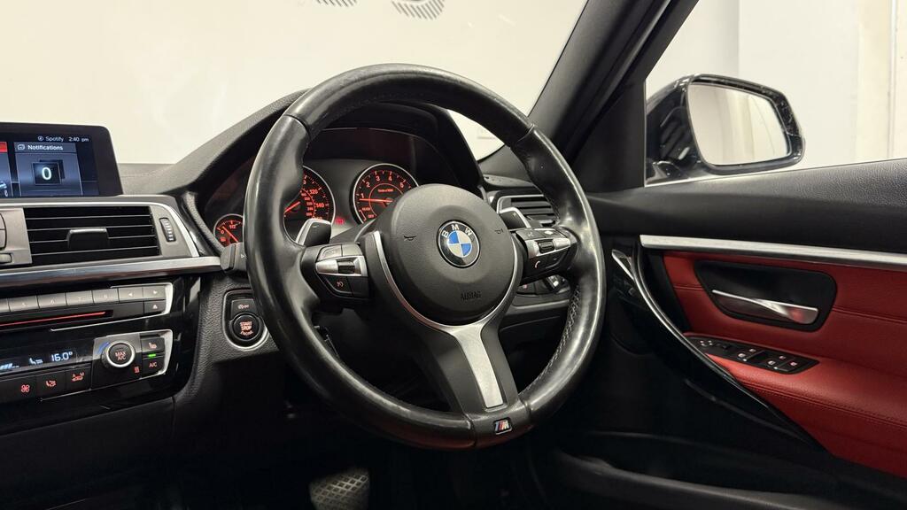 BMW 3 Series 320D M Sport Shadow Edition Step #24
