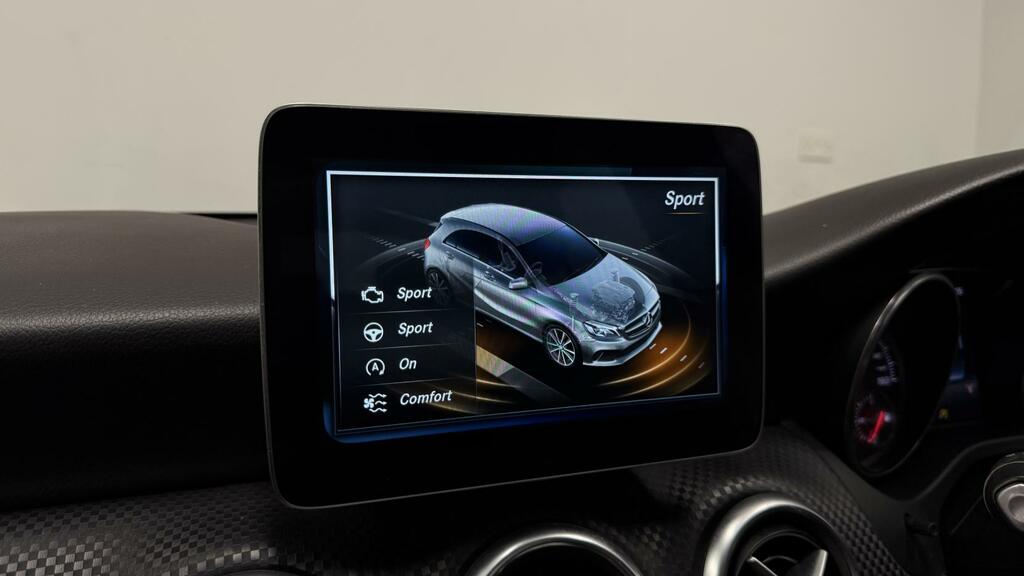 Mercedes-Benz A Class A 180 D Amg Line Red #18