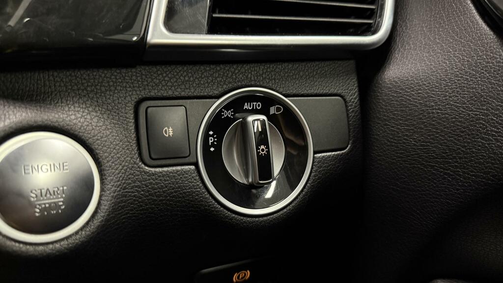 Mercedes-Benz GLE Class Diesel #32