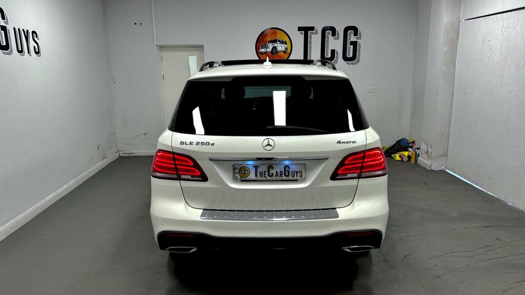 Mercedes-Benz GLE Class Diesel #35