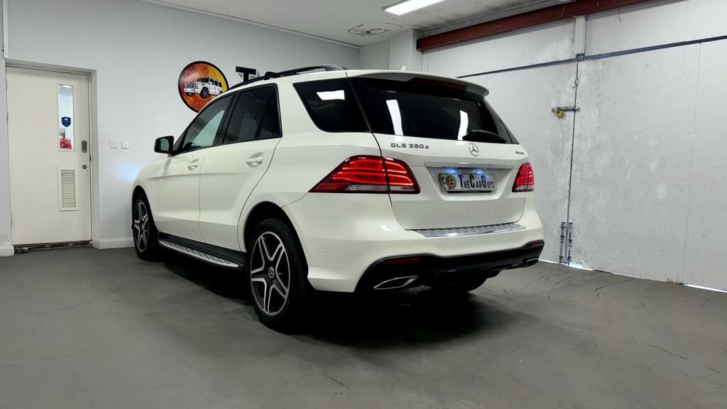 Mercedes-Benz GLE Class Amg Line White #2