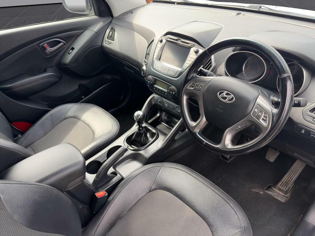 Hyundai Ix35 Se Black #11