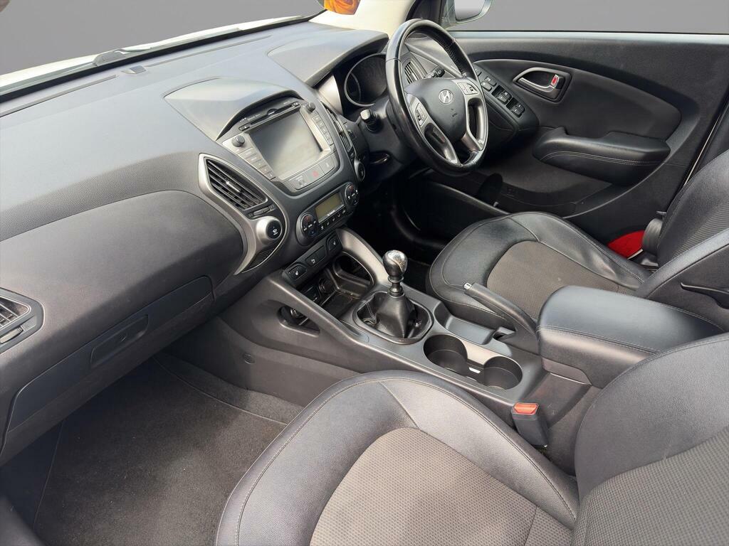Hyundai Ix35 Se Black #16