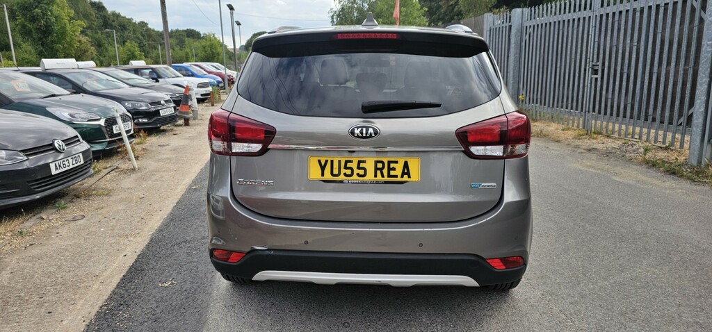 Kia Carens Mpv 1.7 Crdi 2 2017 Silver #4
