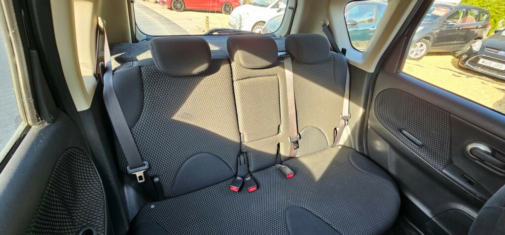 Nissan Note 1.6 16V Tekna Hatchback Euro 4 11 Black #12