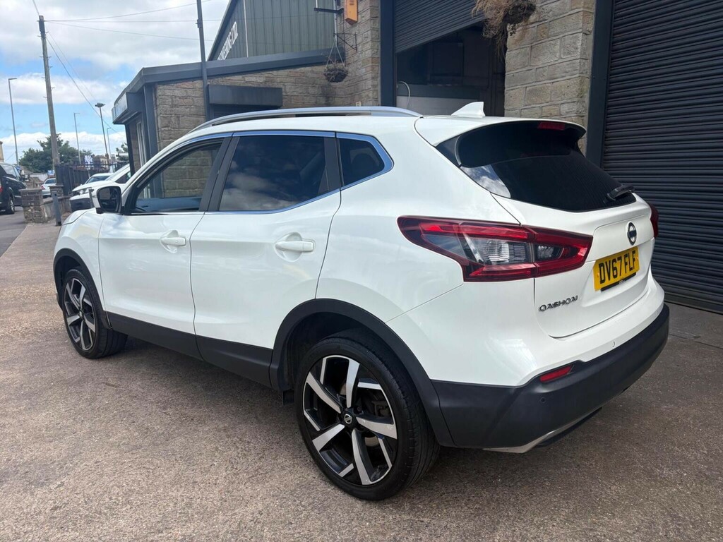 Nissan Qashqai Suv 1.5 Dci Tekna Euro 6 Ss 201767 DV67FLF White #4