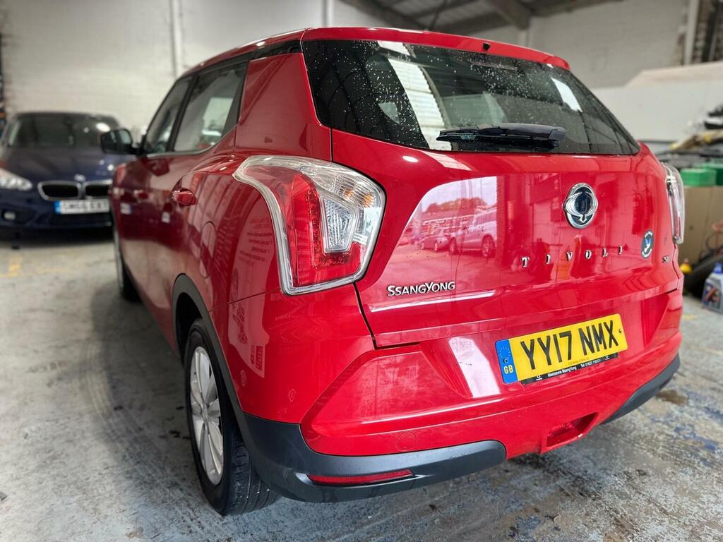 SsangYong Tivoli Suv 1.6 E-xgi Se Euro 6 Ss 201717 Red #4
