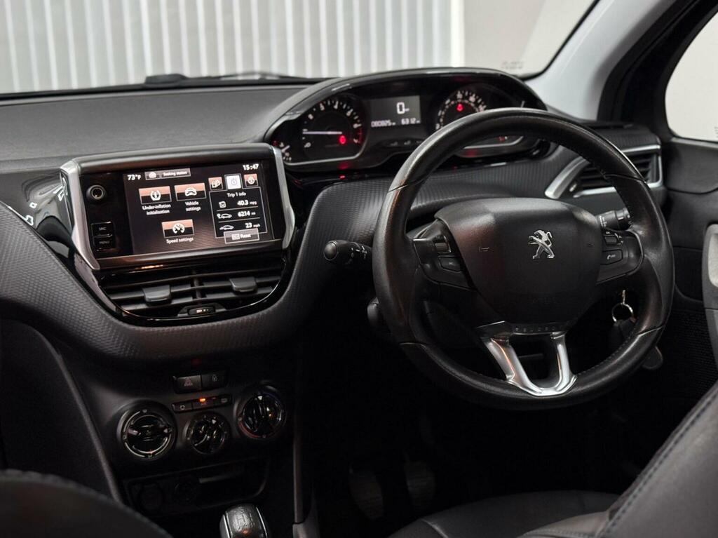 Peugeot 2008 1.2 Puretech Urban Cross Euro 6 Ss Green #2