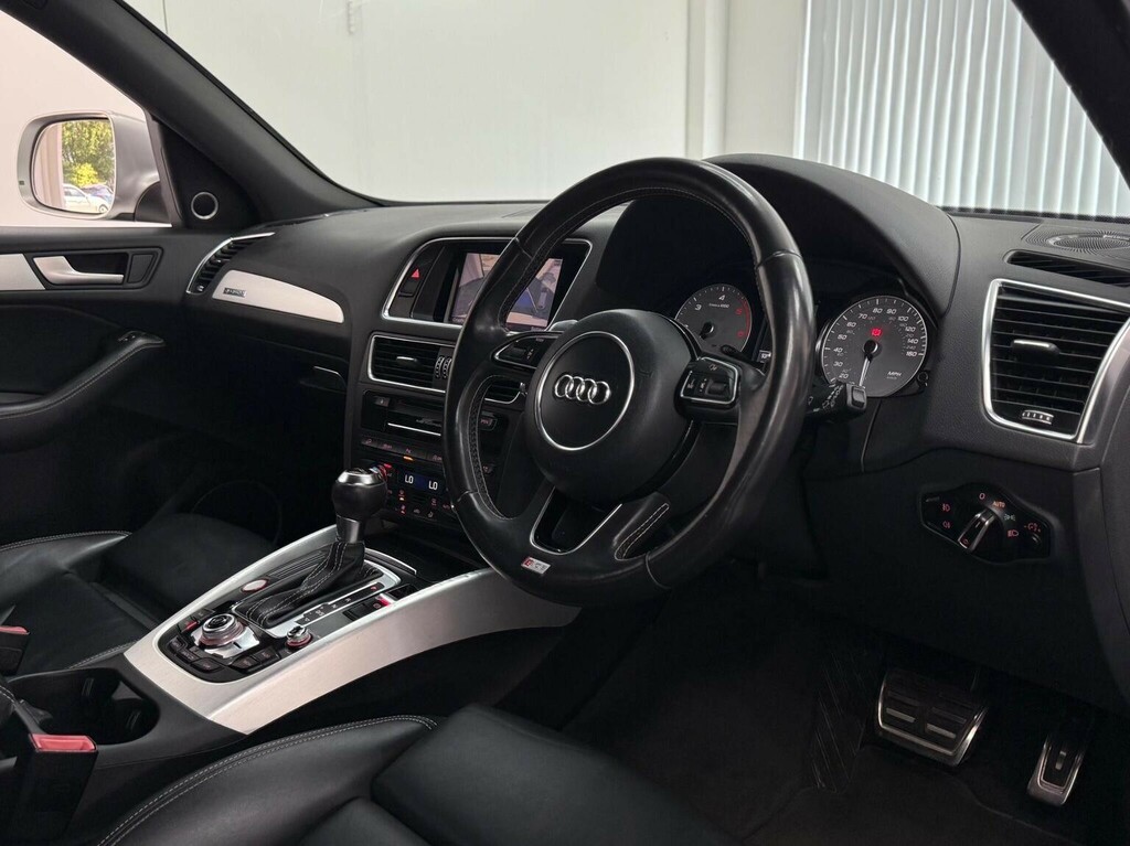 Audi SQ5 Suv Black #16