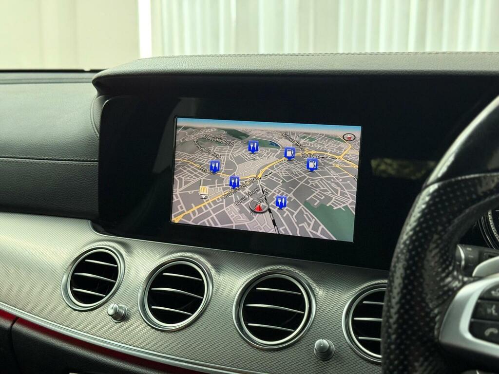 Mercedes-Benz E Class E 220 Amg Line Premium D 4Matic White #26