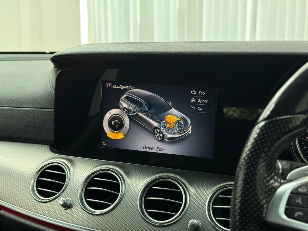 Mercedes-Benz E Class E 220 Amg Line Premium D 4Matic White #28