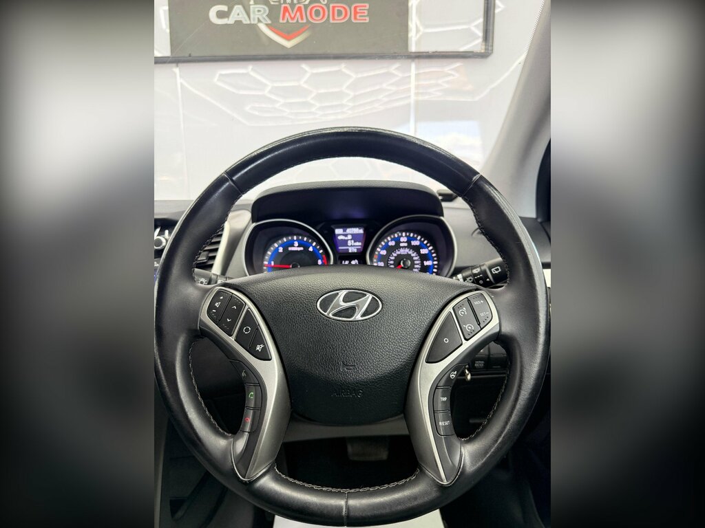 Hyundai I30 1.6 Crdi Blue Drive Style Nav Euro 5 Ss Blue #35