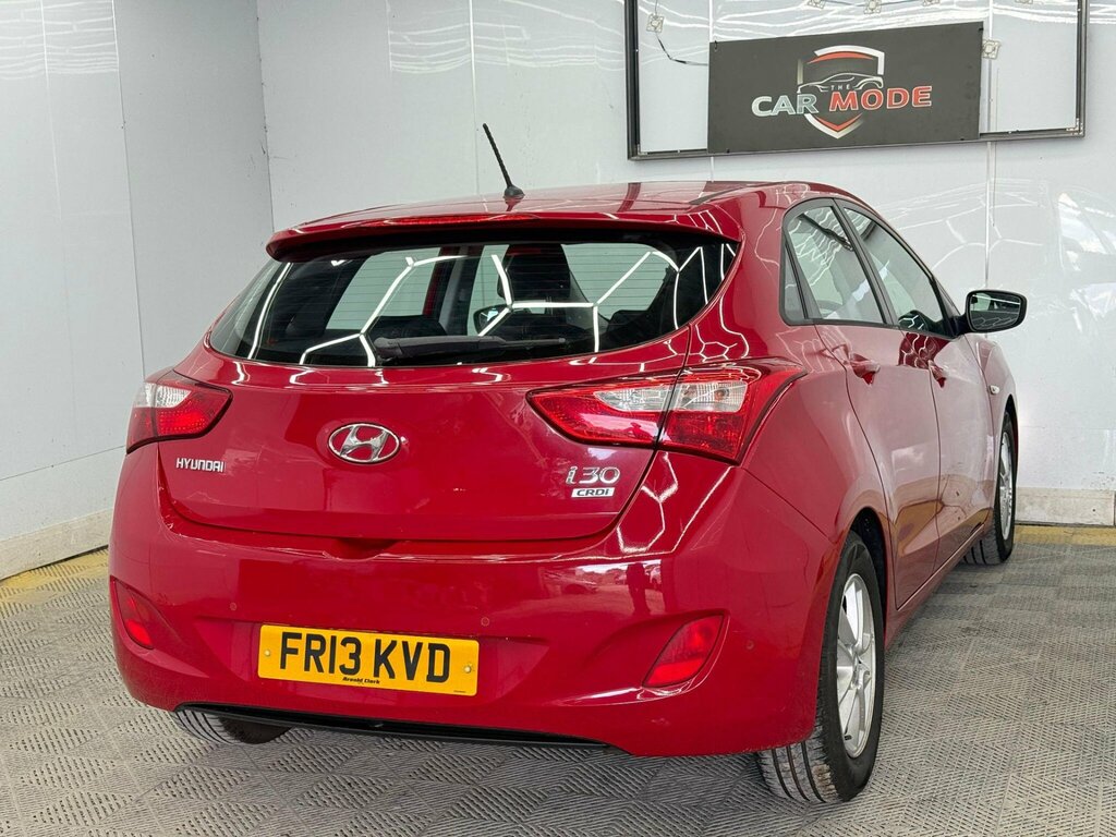 Hyundai I30 1.6 Crdi Active Euro 5 Red #5