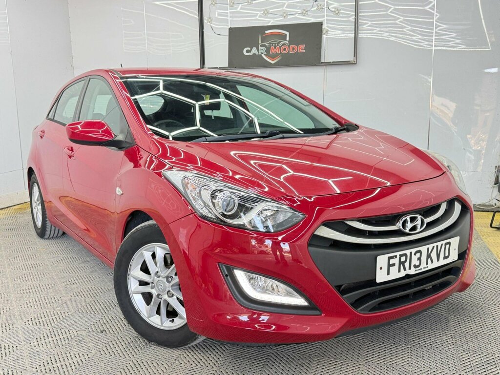 Hyundai I30 1.6 Crdi Active Euro 5 Red #4