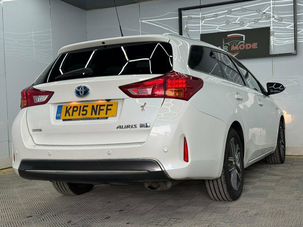 Toyota Auris 1.8 Vvt-h Excel Touring Sports Cvt Euro 5 Ss White #6