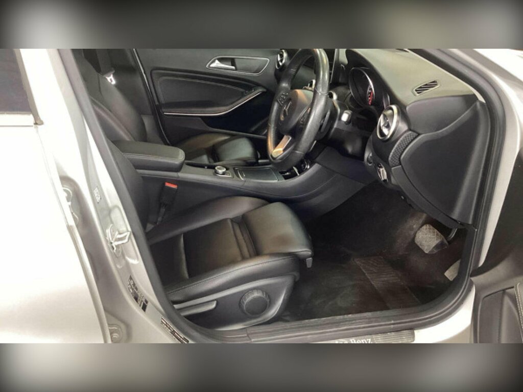 Mercedes-Benz A Class 1.5 A180d Sport Premium Hatchback 7G- RF18HGX Silver #4