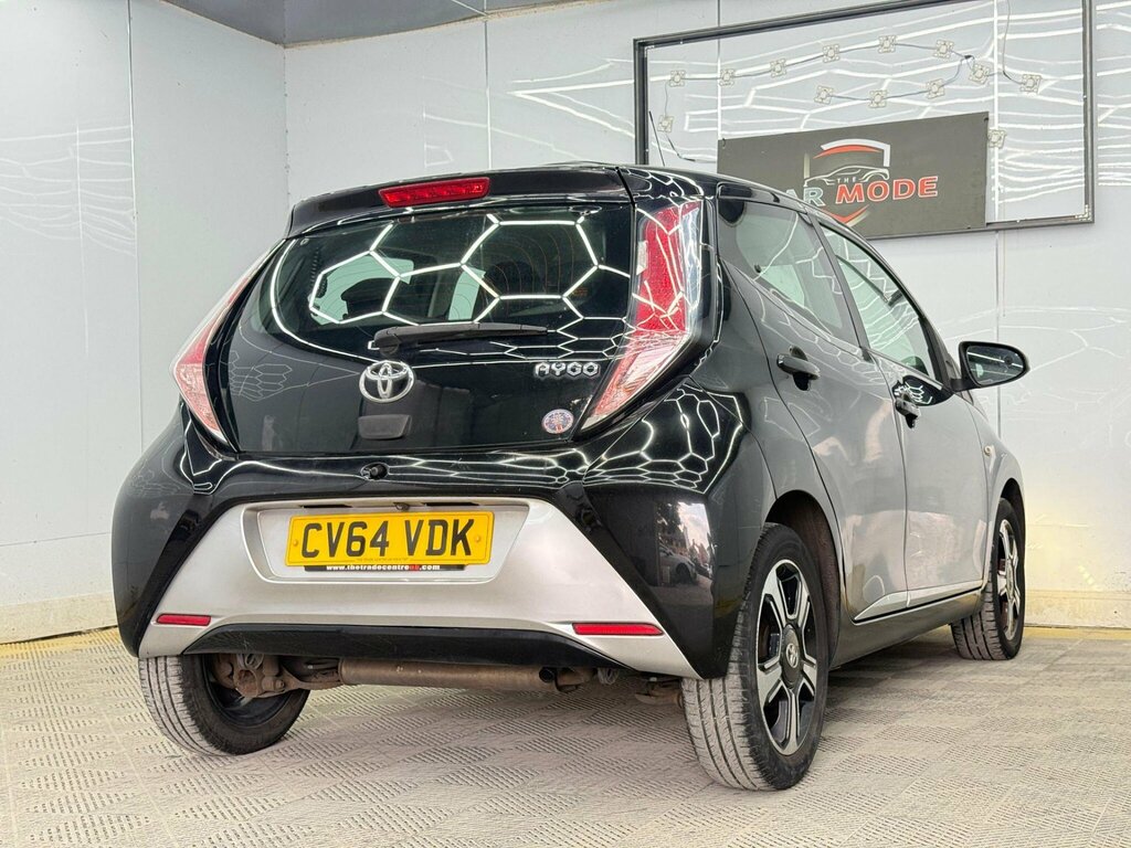 Toyota Aygo Hatchback Black #7