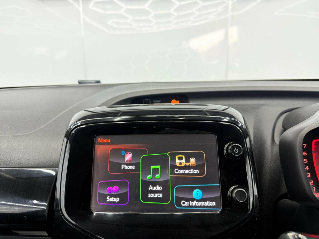Toyota Aygo Hatchback Black #30