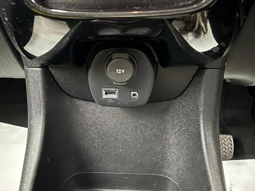 Toyota Aygo Hatchback Black #28
