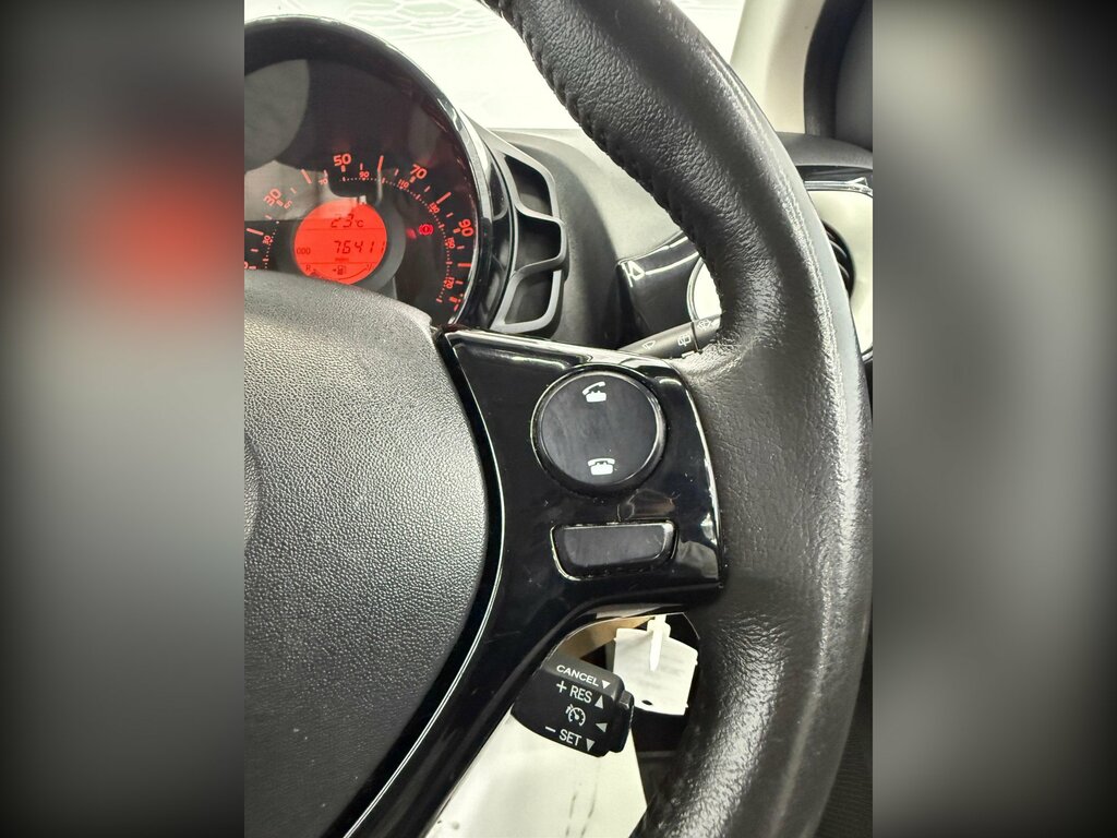 Toyota Aygo Hatchback Black #36