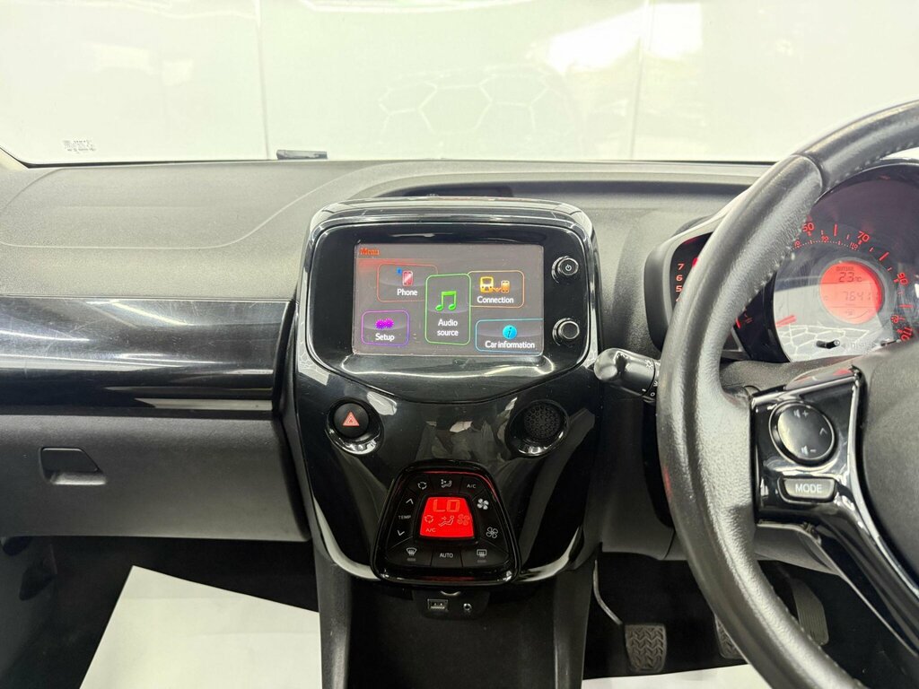 Toyota Aygo Hatchback Black #32