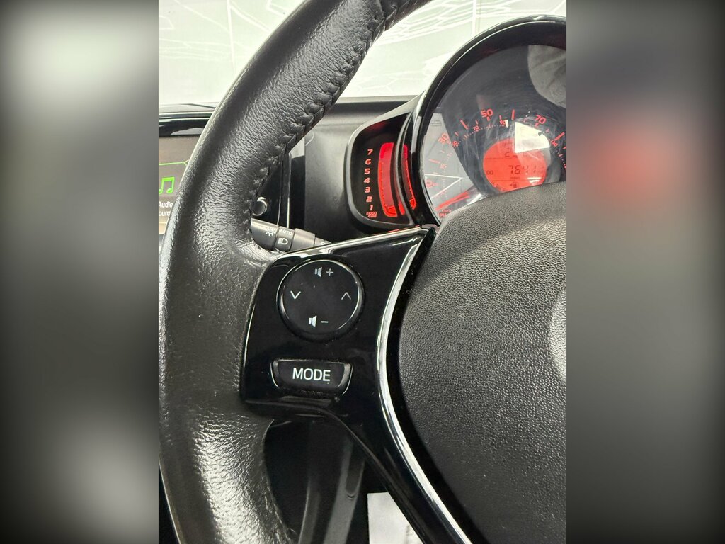 Toyota Aygo Hatchback Black #34