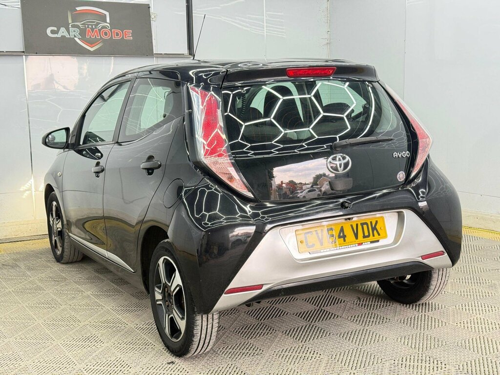Toyota Aygo Hatchback Black #12
