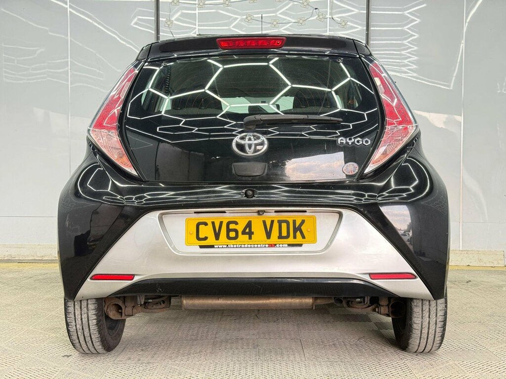 Toyota Aygo Hatchback Black #9