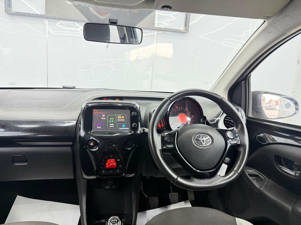 Toyota Aygo Hatchback Black #20