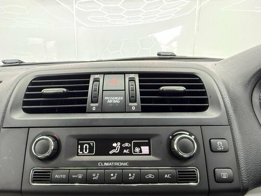 Skoda Fabia 1.2 Se 12V Silver #30