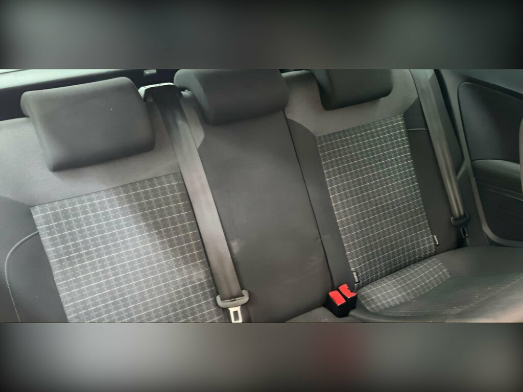 Volkswagen Polo 1.0 Bluemotion Tech Match Black #3