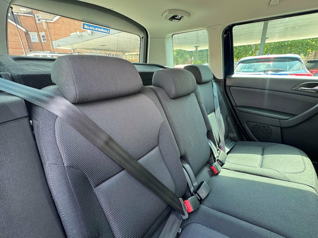 Skoda Yeti Hatchback White #17