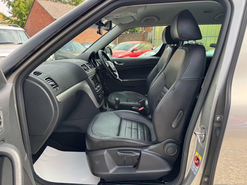 Skoda Yeti Diesel Silver #32