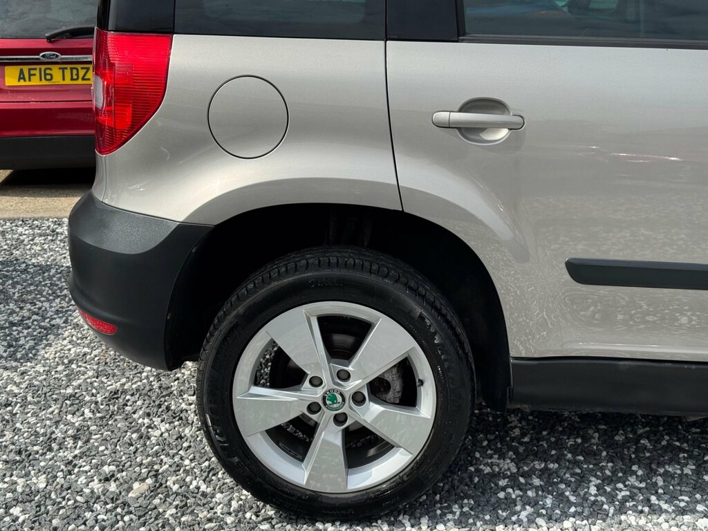 Skoda Yeti Diesel Silver #24