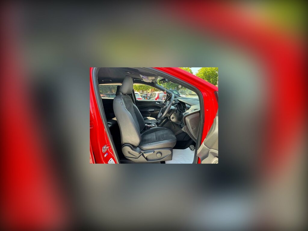 Ford Kuga 1.5 Tdci St-line Powershift Euro 6 Ss AJ17WOA Red #3